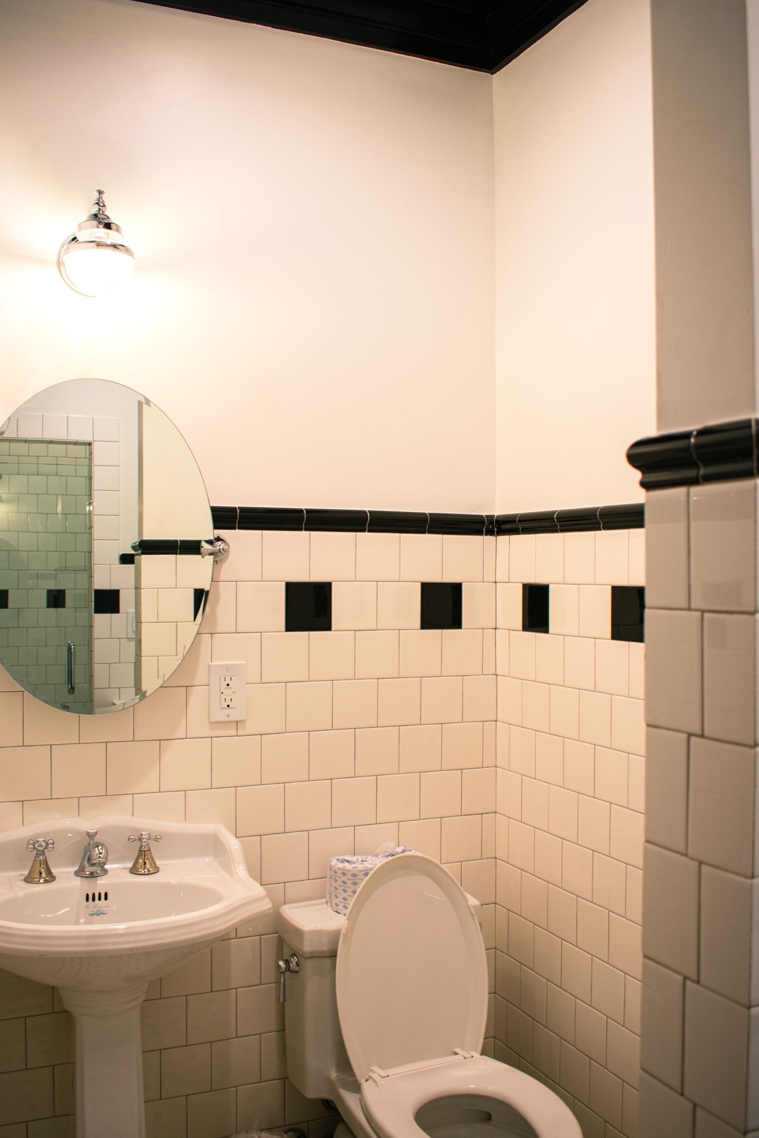 The Mohr Suite - Unit 5 | Photo 3